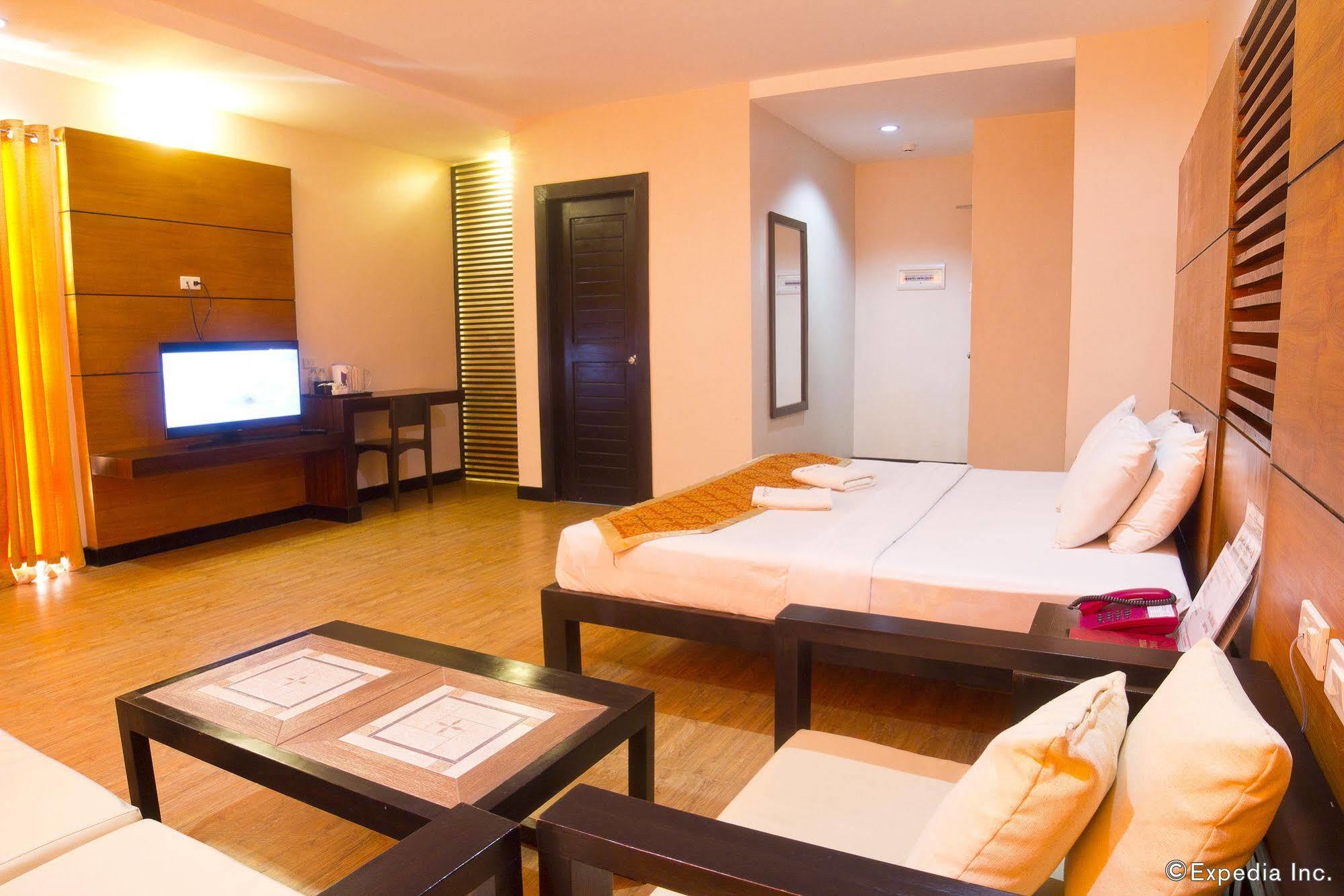 Hotel La Carmela De Boracay à Manoc-Manoc Extérieur photo